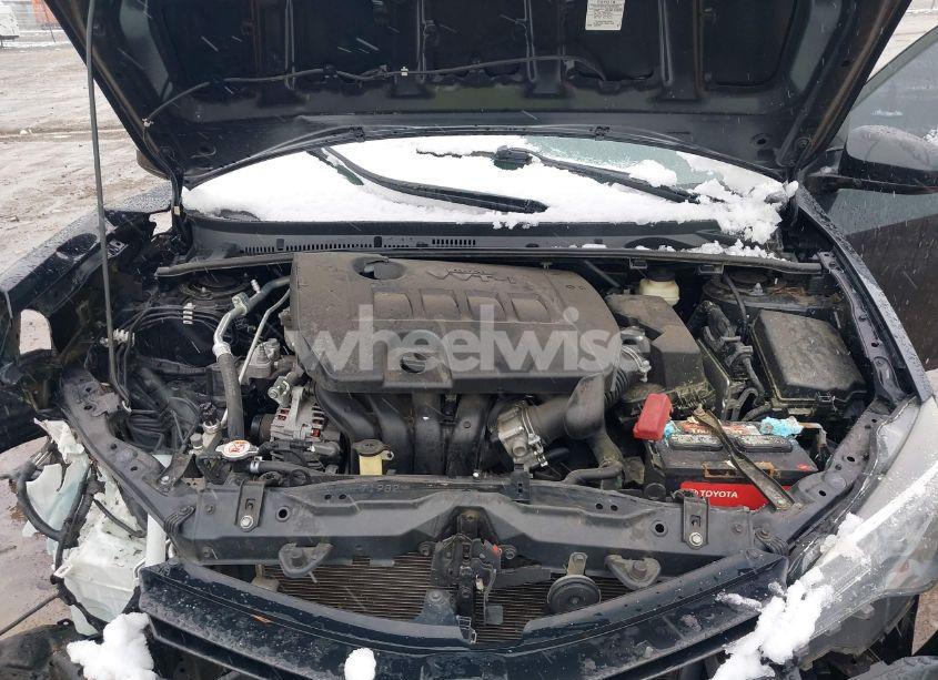 Photo 10 of 2019 Toyota Corolla LE (VIN 2T1BURHE4KC143799)