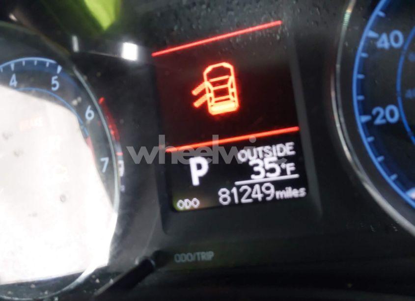 Photo 15 of 2019 Toyota Corolla LE (VIN 2T1BURHE4KC143799)