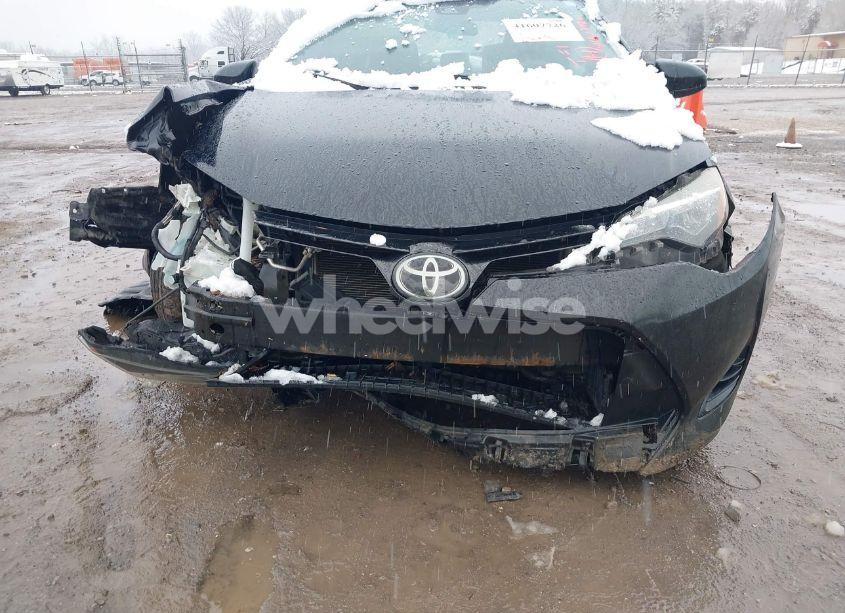 Photo 18 of 2019 Toyota Corolla LE (VIN 2T1BURHE4KC143799)