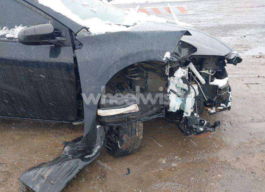 Photo 19 of 2019 Toyota Corolla LE (VIN 2T1BURHE4KC143799)