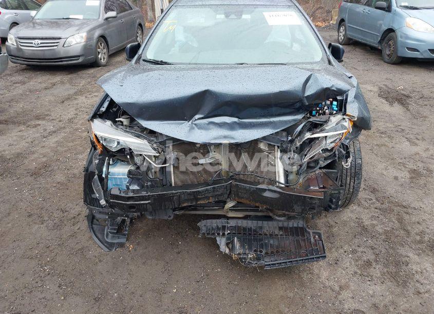 Photo 6 of 2019 Toyota Corolla LE (VIN 2T1BURHE4KC152874)