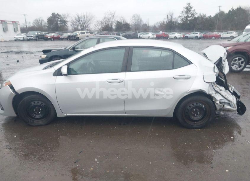 Photo 14 of 2019 Toyota Corolla LE (VIN 2T1BURHE4KC180397)