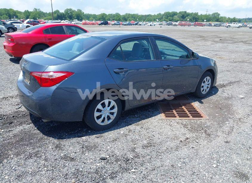 Photo 4 of 2019 Toyota Corolla L (VIN 2T1BURHE4KC195952)