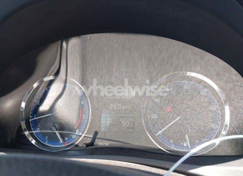 Photo 7 of 2019 Toyota Corolla L (VIN 2T1BURHE4KC195952)