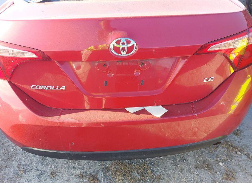 Photo 6 of 2019 Toyota Corolla LE (VIN 2T1BURHE4KC196082)