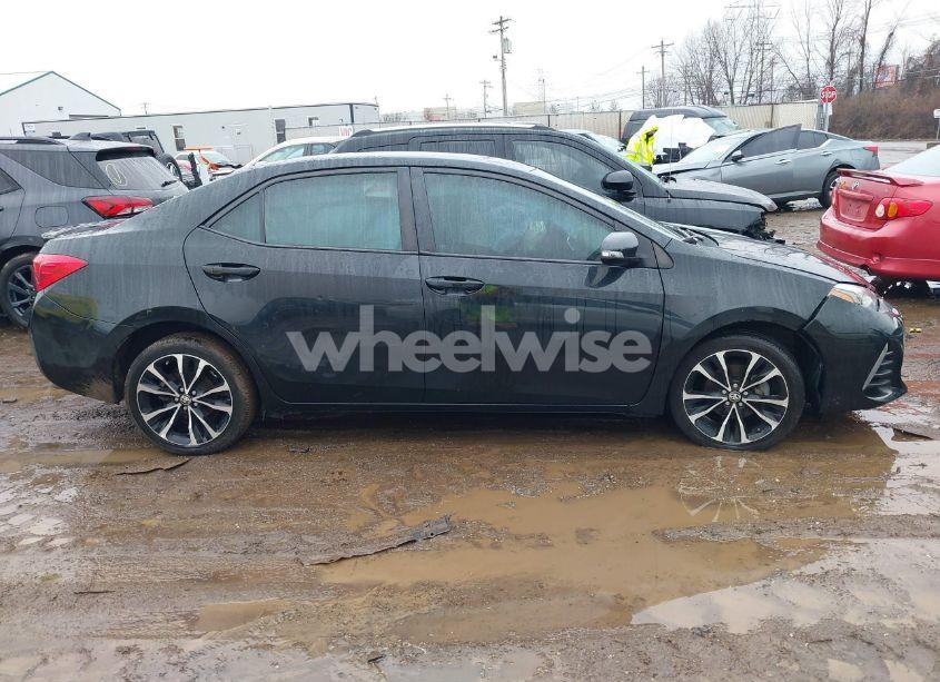 Photo 13 of 2019 Toyota Corolla SE (VIN 2T1BURHE4KC201801)