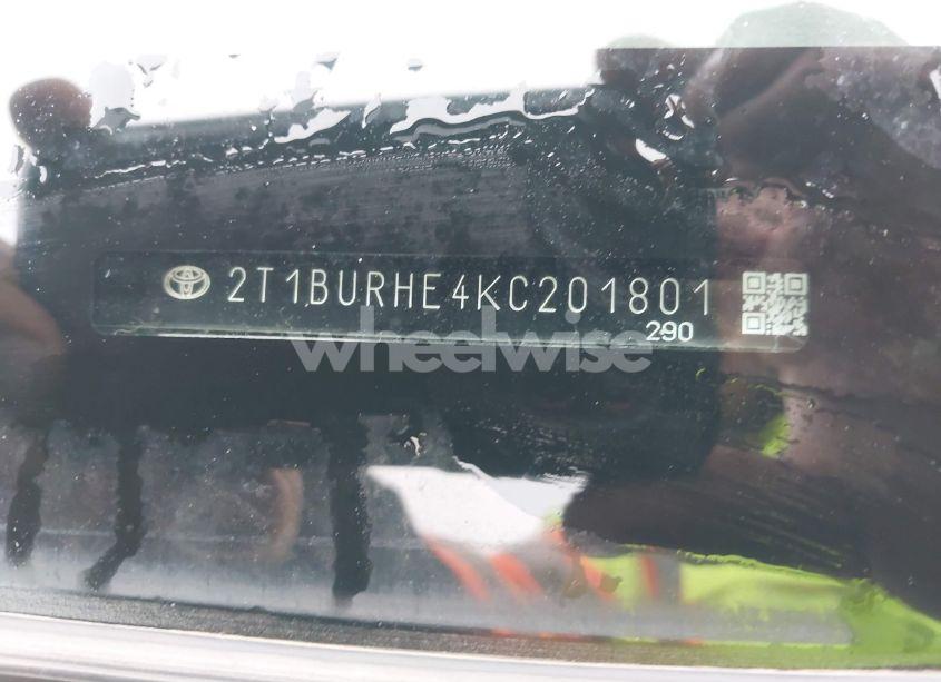 Photo 9 of 2019 Toyota Corolla SE (VIN 2T1BURHE4KC201801)