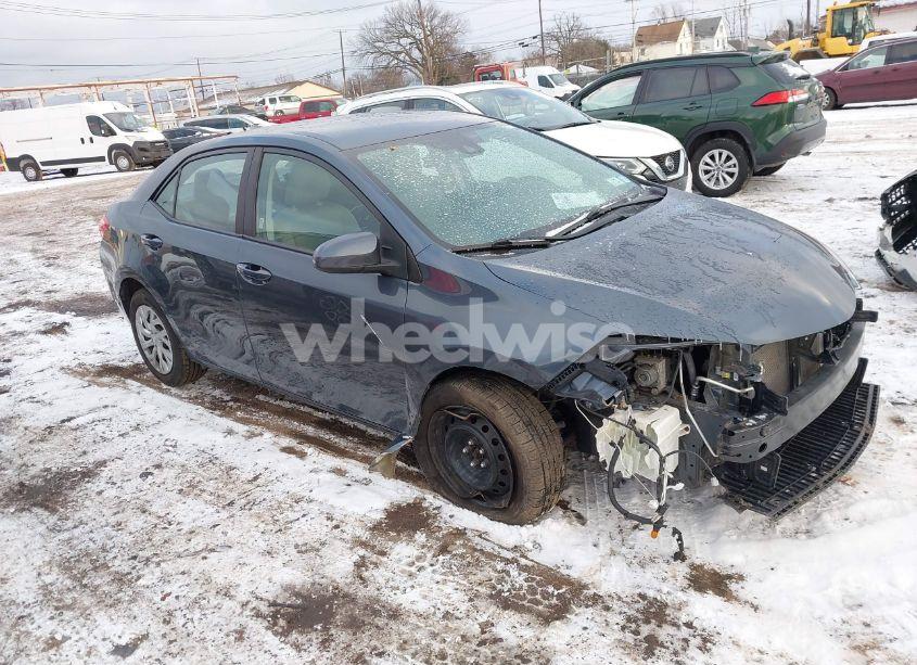 2019 Toyota Corolla LE (VIN 2T1BURHE4KC202446) main photo