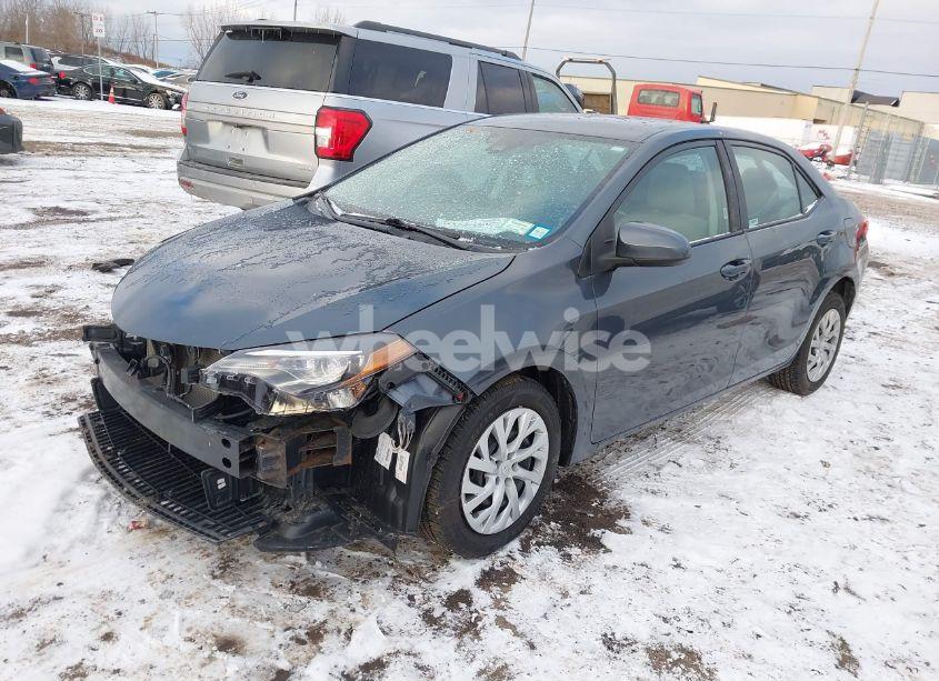 Photo 2 of 2019 Toyota Corolla LE (VIN 2T1BURHE4KC202446)