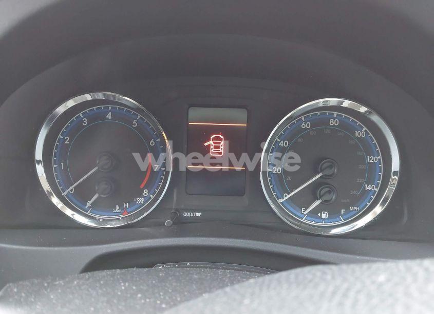 Photo 7 of 2019 Toyota Corolla LE (VIN 2T1BURHE4KC202446)