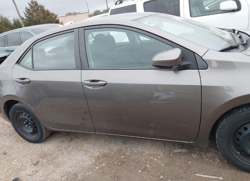 Photo 13 of 2019 Toyota Corolla LE (VIN 2T1BURHE4KC215066)