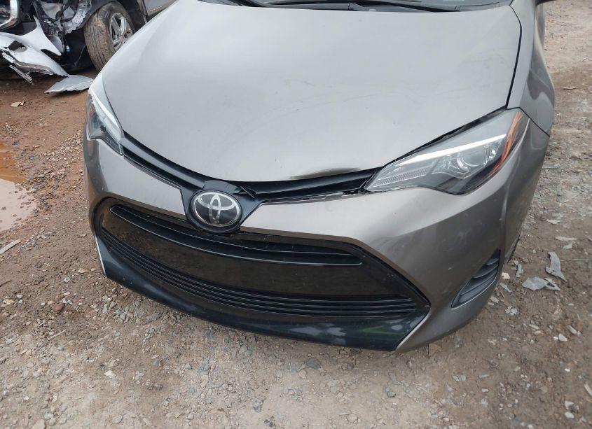 Photo 6 of 2019 Toyota Corolla LE (VIN 2T1BURHE4KC215066)