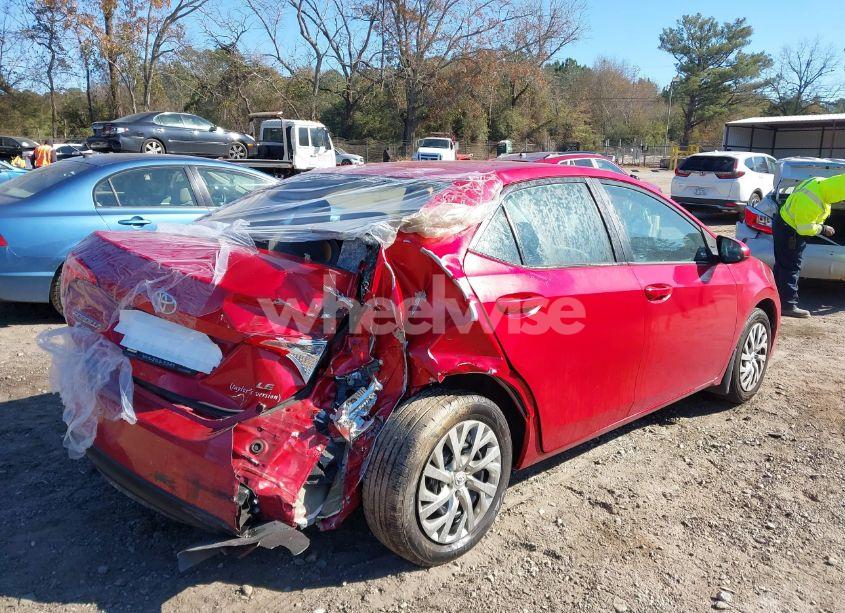 Photo 6 of 2019 Toyota Corolla LE (VIN 2T1BURHE4KC224124)