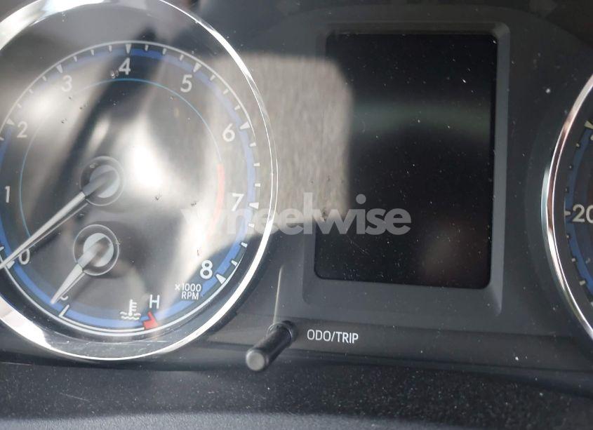 Photo 15 of 2019 Toyota Corolla LE (VIN 2T1BURHE4KC228304)