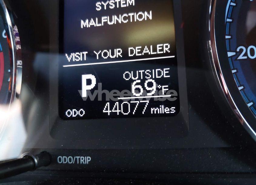 Photo 15 of 2019 Toyota Corolla LE (VIN 2T1BURHE4KC228674)