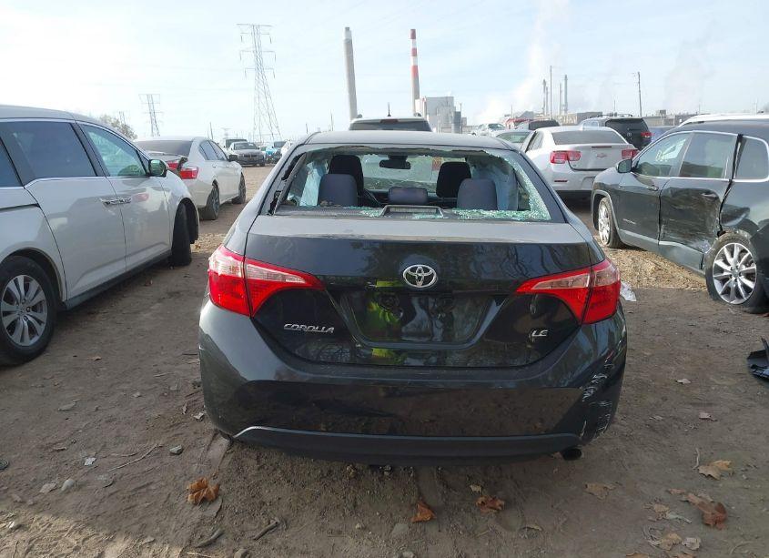 Photo 17 of 2019 Toyota Corolla LE (VIN 2T1BURHE4KC236113)