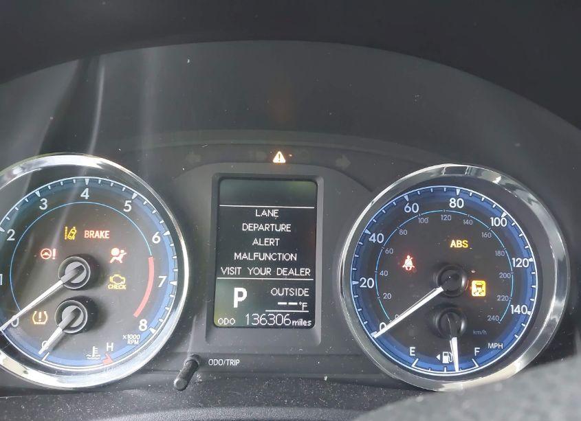 Photo 7 of 2019 Toyota Corolla LE (VIN 2T1BURHE4KC236113)