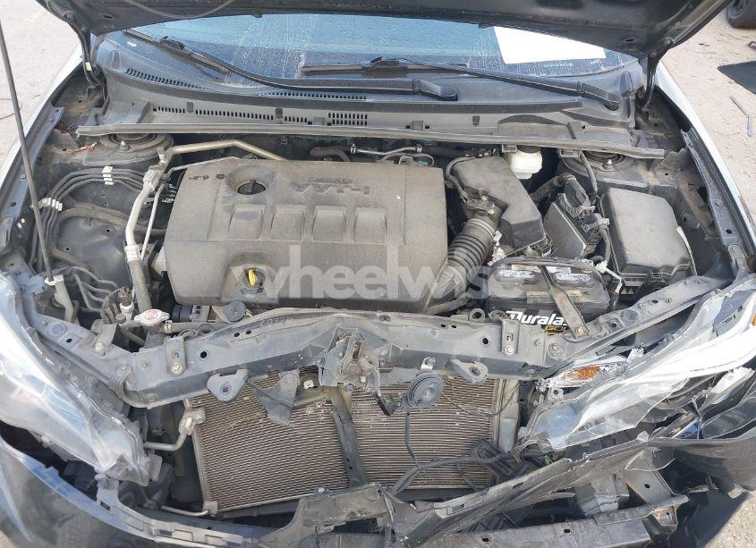 Photo 10 of 2019 Toyota Corolla SE (VIN 2T1BURHE4KC240520)