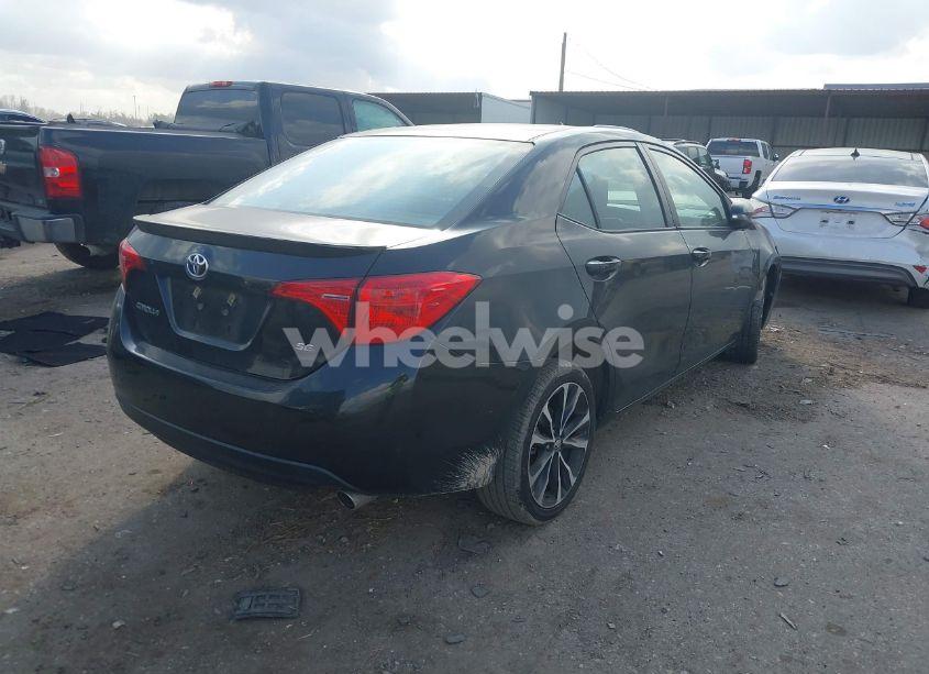 Photo 4 of 2019 Toyota Corolla SE (VIN 2T1BURHE4KC240520)