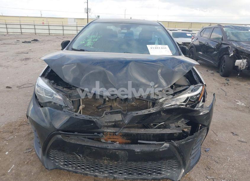 Photo 6 of 2019 Toyota Corolla SE (VIN 2T1BURHE4KC240520)