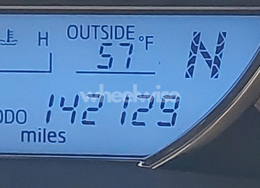 Photo 15 of 2014 Toyota Corolla LE (VIN 2T1BURHE5EC031260)