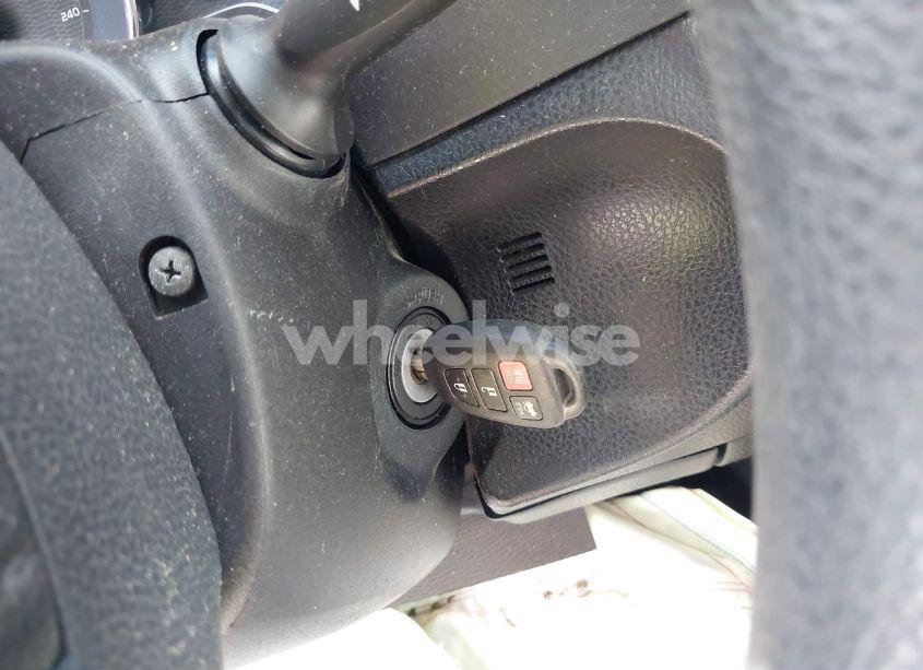 Photo 11 of 2014 Toyota Corolla LE PLUS (VIN 2T1BURHE5EC116101)