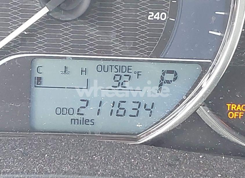 Photo 15 of 2014 Toyota Corolla LE (VIN 2T1BURHE5EC120584)