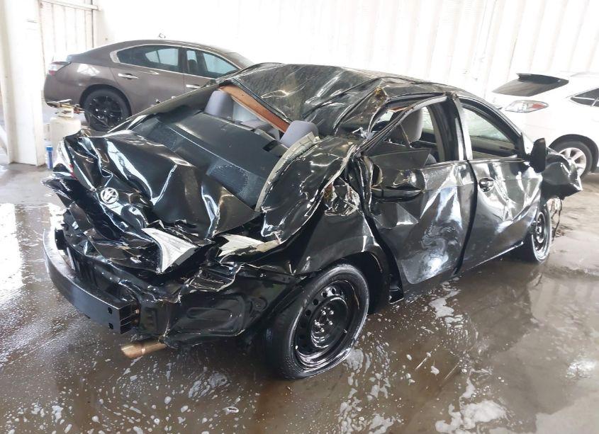 Photo 4 of 2014 Toyota Corolla LE (VIN 2T1BURHE5EC174483)