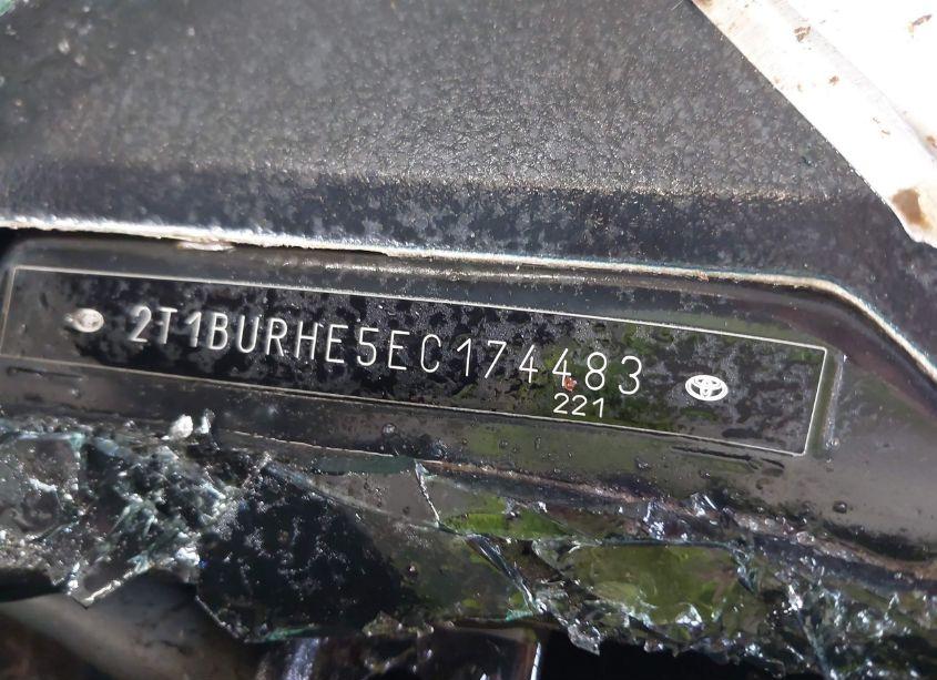 Photo 9 of 2014 Toyota Corolla LE (VIN 2T1BURHE5EC174483)