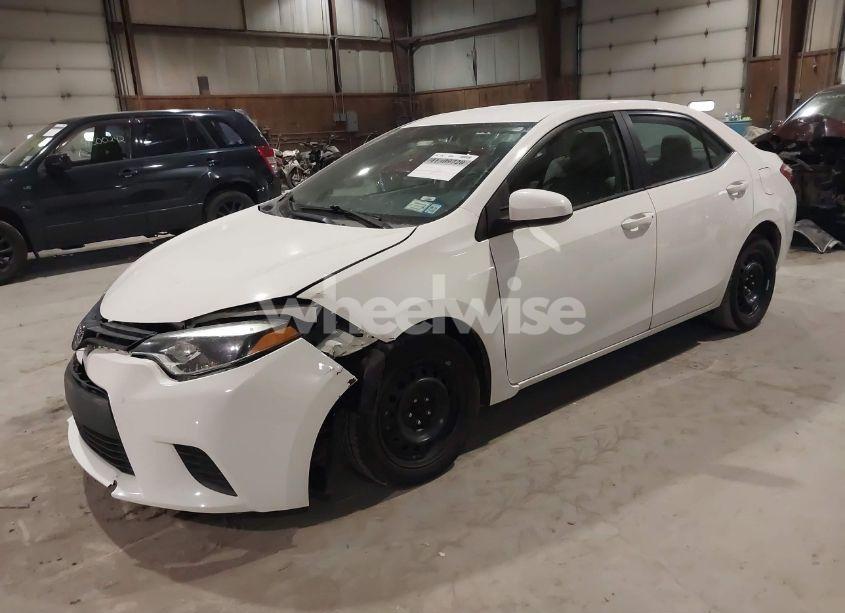 Photo 2 of 2014 Toyota Corolla LE (VIN 2T1BURHE5EC186732)