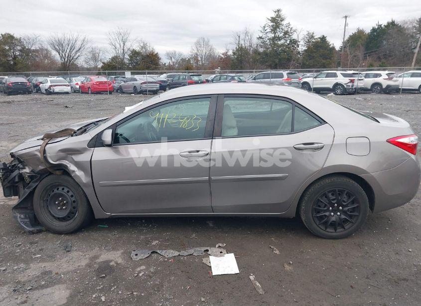 Photo 15 of 2014 Toyota Corolla LE (VIN 2T1BURHE5EC191820)