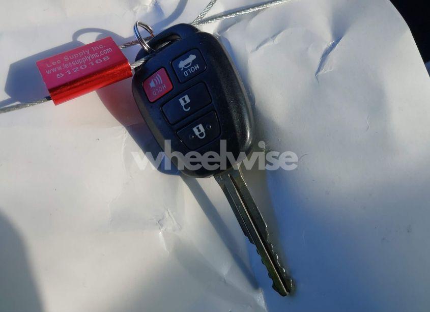 Photo 11 of 2014 Toyota Corolla LE (VIN 2T1BURHE5EC198847)