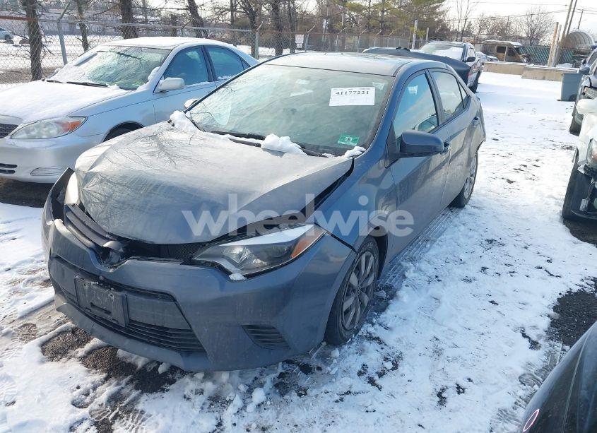 Photo 2 of 2014 Toyota Corolla LE (VIN 2T1BURHE5EC198847)