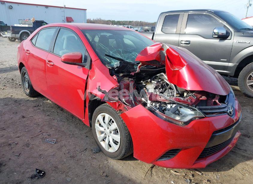2015 Toyota Corolla LE (VIN 2T1BURHE5FC233212) main photo
