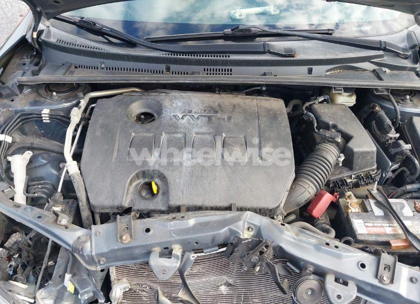 Photo 10 of 2015 Toyota Corolla LE (VIN 2T1BURHE5FC254206)