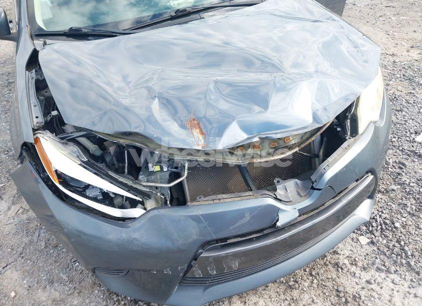 Photo 6 of 2015 Toyota Corolla LE (VIN 2T1BURHE5FC254206)