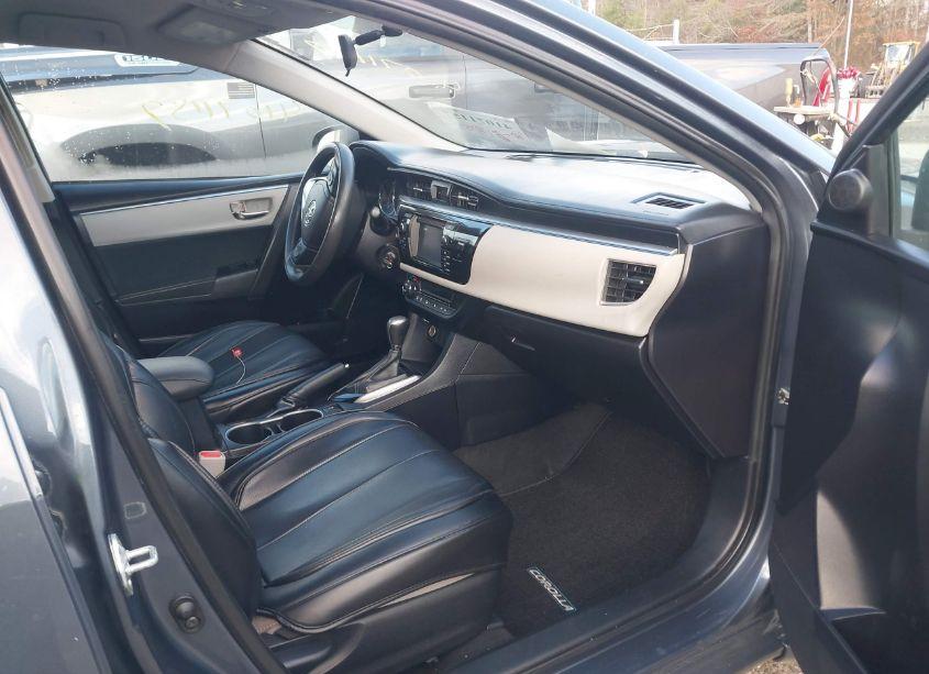 Photo 5 of 2015 Toyota Corolla LE (VIN 2T1BURHE5FC274102)