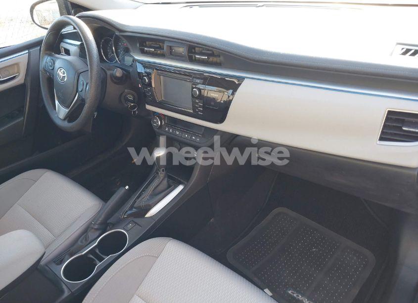 Photo 5 of 2015 Toyota Corolla LE (VIN 2T1BURHE5FC276559)