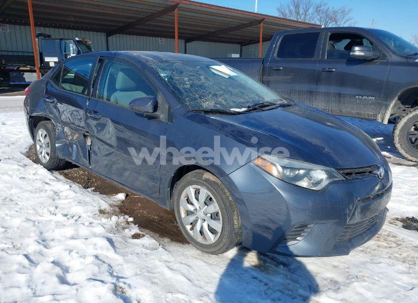 2015 Toyota Corolla LE (VIN 2T1BURHE5FC289635) main photo
