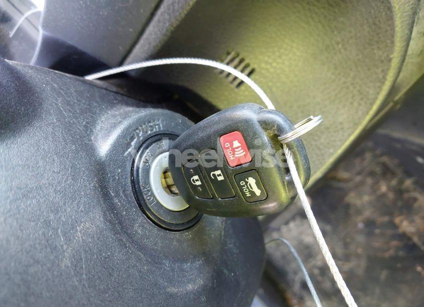 Photo 11 of 2015 Toyota Corolla LE (VIN 2T1BURHE5FC289635)