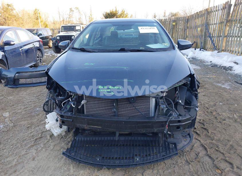 Photo 13 of 2015 Toyota Corolla LE (VIN 2T1BURHE5FC303159)