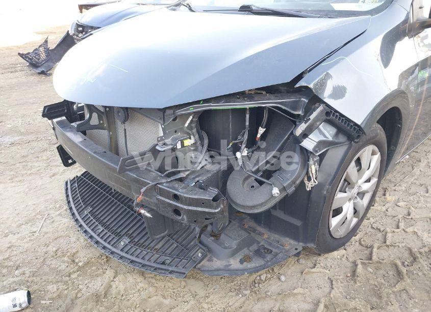 Photo 6 of 2015 Toyota Corolla LE (VIN 2T1BURHE5FC303159)