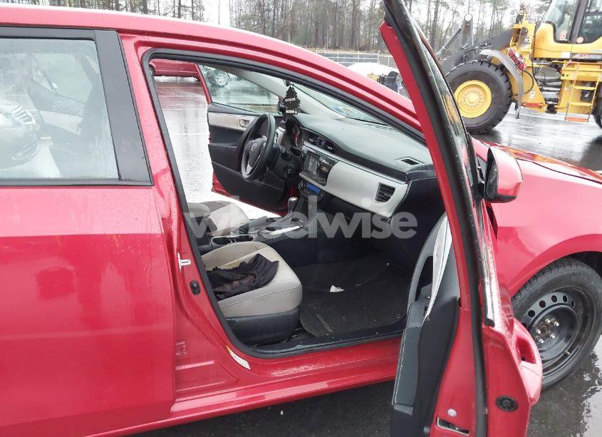 Photo 5 of 2015 Toyota Corolla LE (VIN 2T1BURHE5FC321743)