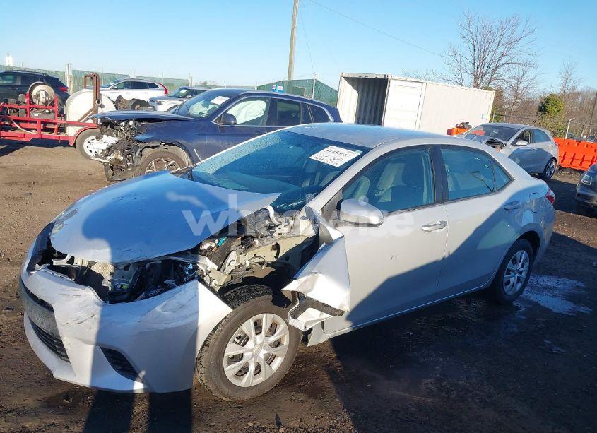 Photo 2 of 2015 Toyota Corolla L (VIN 2T1BURHE5FC331656)
