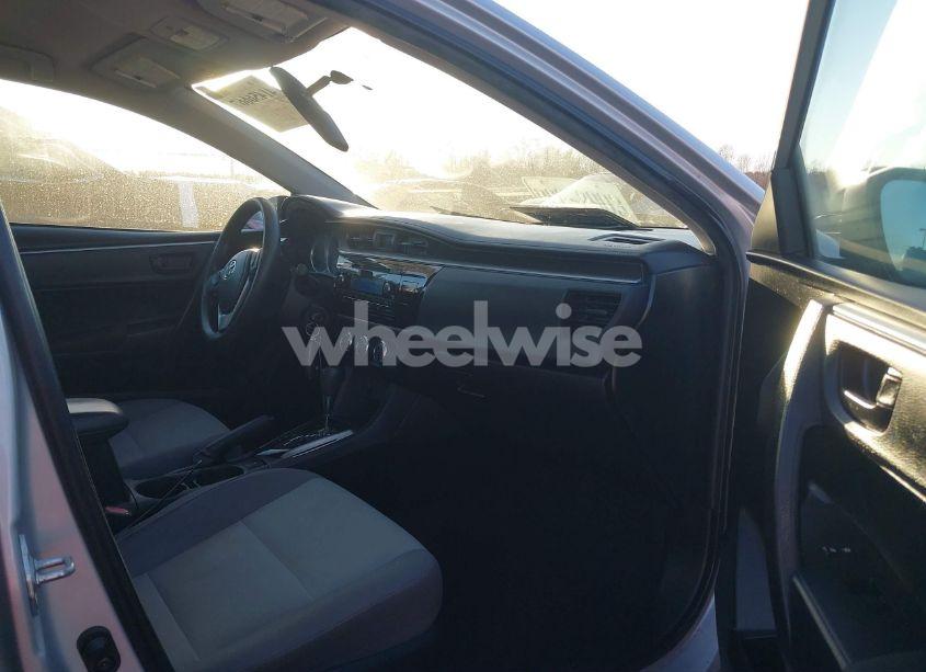 Photo 5 of 2015 Toyota Corolla L (VIN 2T1BURHE5FC331656)