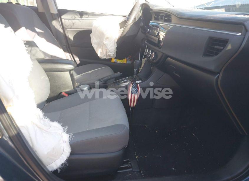 Photo 5 of 2015 Toyota Corolla L (VIN 2T1BURHE5FC351356)