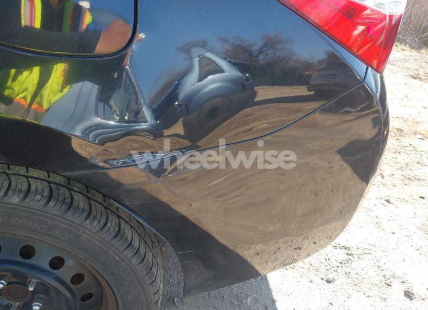 Photo 18 of 2015 Toyota Corolla LE (VIN 2T1BURHE5FC360123)