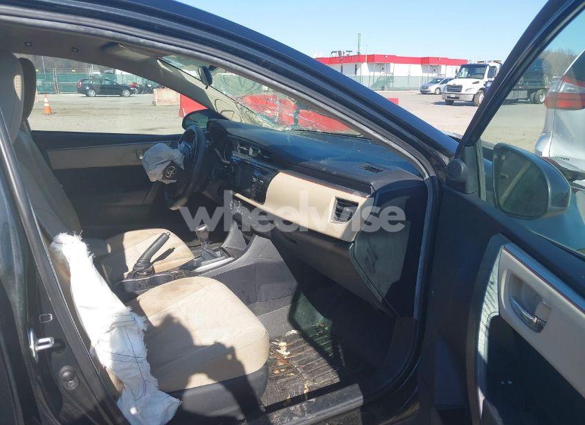 Photo 5 of 2015 Toyota Corolla LE (VIN 2T1BURHE5FC360123)