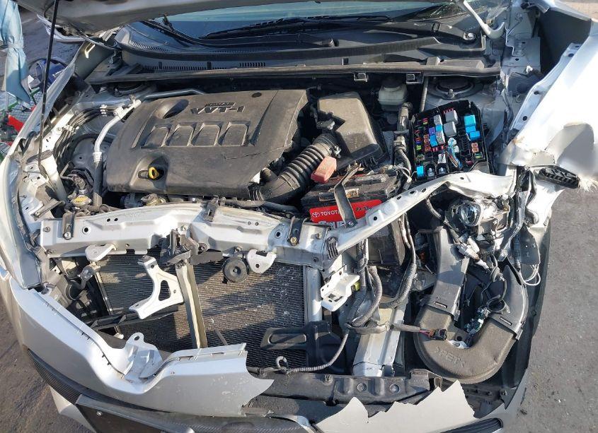 Photo 10 of 2015 Toyota Corolla L (VIN 2T1BURHE5FC372417)