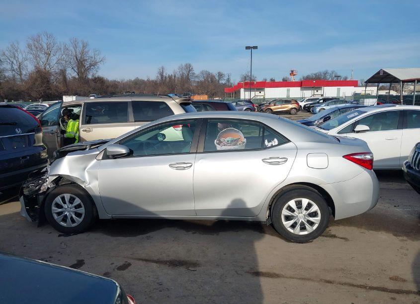 Photo 14 of 2015 Toyota Corolla L (VIN 2T1BURHE5FC372417)